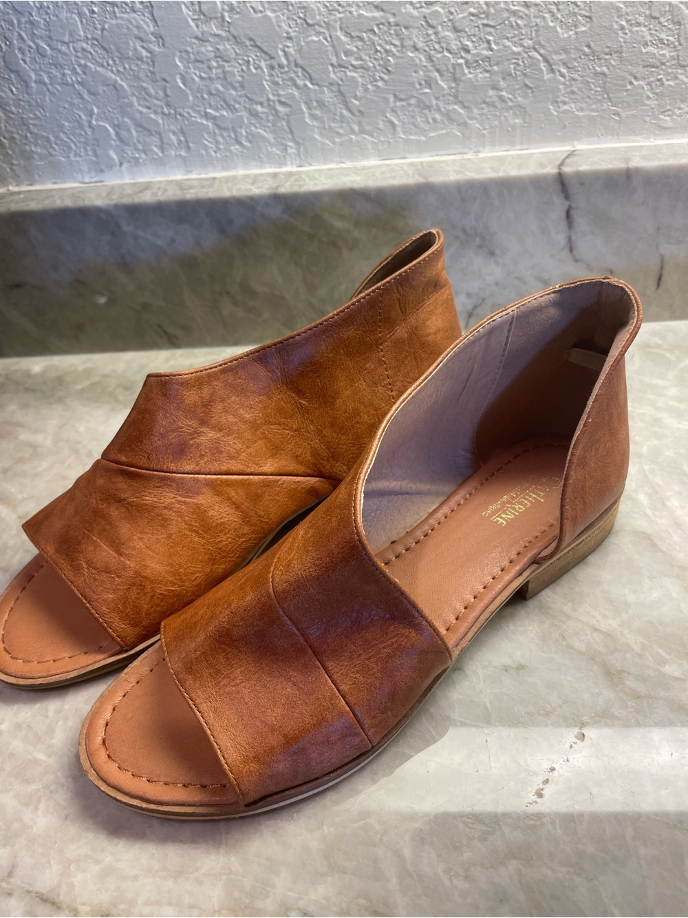 Catherine Malandrino Tan Open-Toe Leather Mules